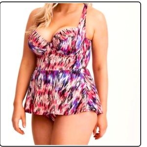 Torrid one piece underwire peplum swimsuit size 3